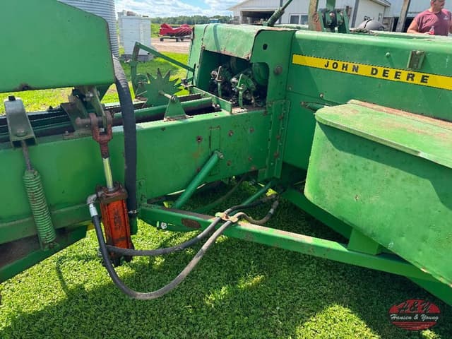 Image of John Deere 336 equipment image 2