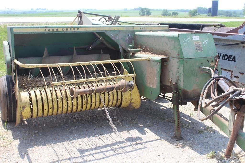 Image of John Deere 336 Primary image