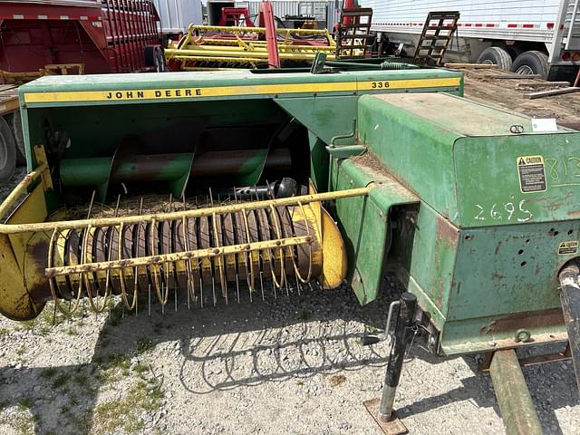 Image of John Deere 336 equipment image 2