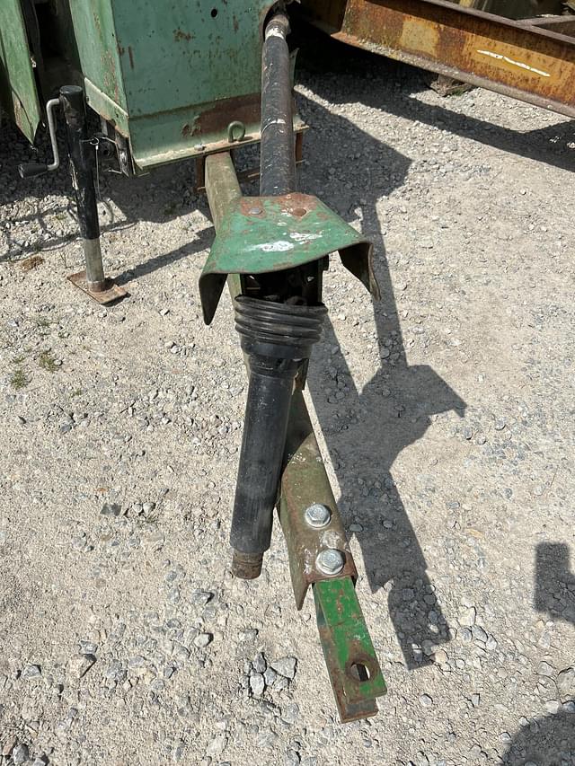Image of John Deere 336 equipment image 1