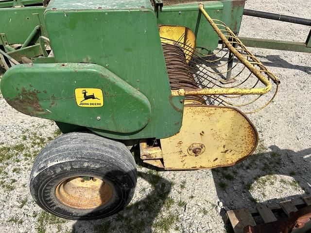Image of John Deere 336 equipment image 3