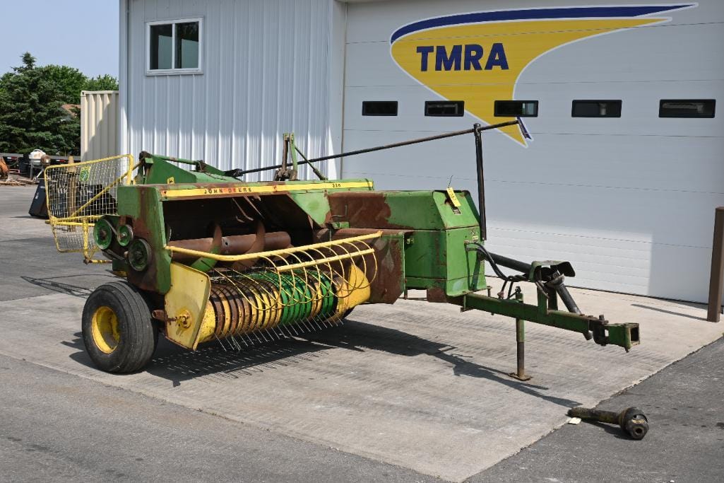 Main image John Deere 336