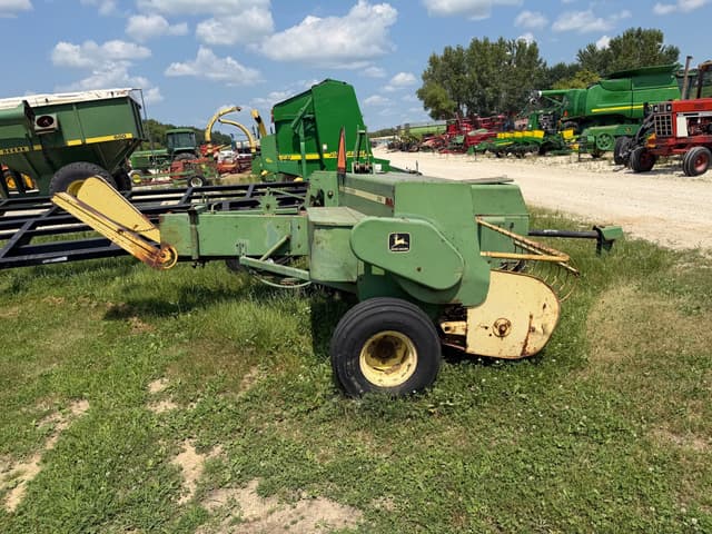 Image of John Deere 336 equipment image 3