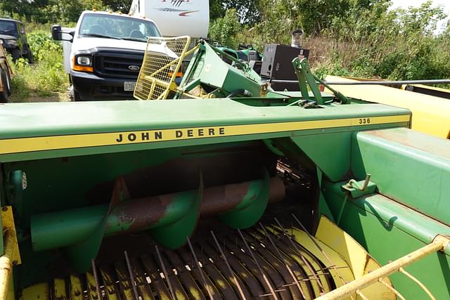 Image of John Deere 336 equipment image 3