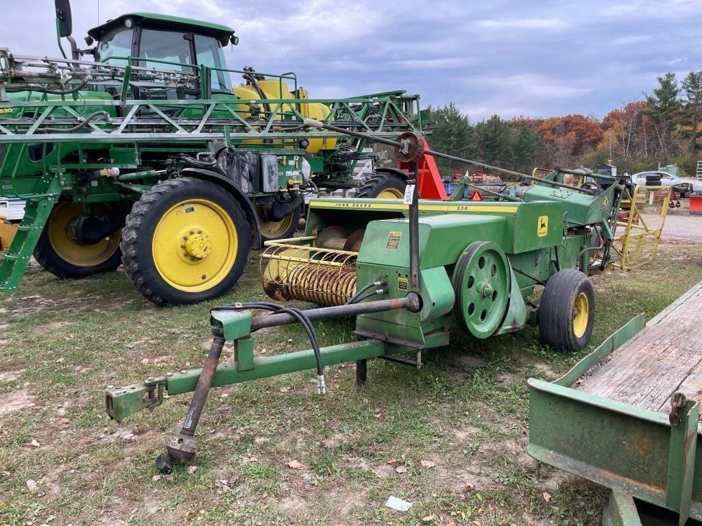 Main image John Deere 336