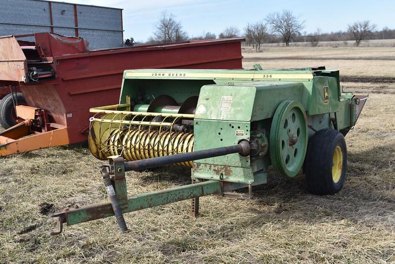 Image of John Deere 336 Primary image