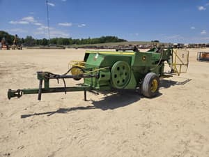 John Deere 336 Image