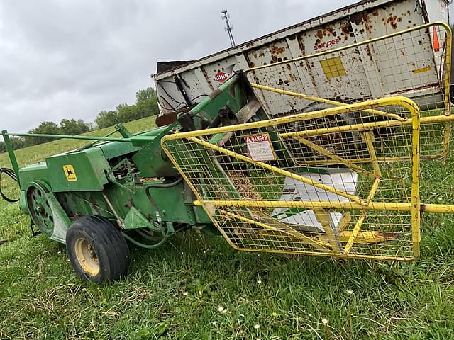 Image of John Deere 336 equipment image 3