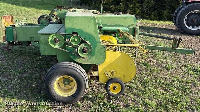 Image of John Deere 336 equipment image 3