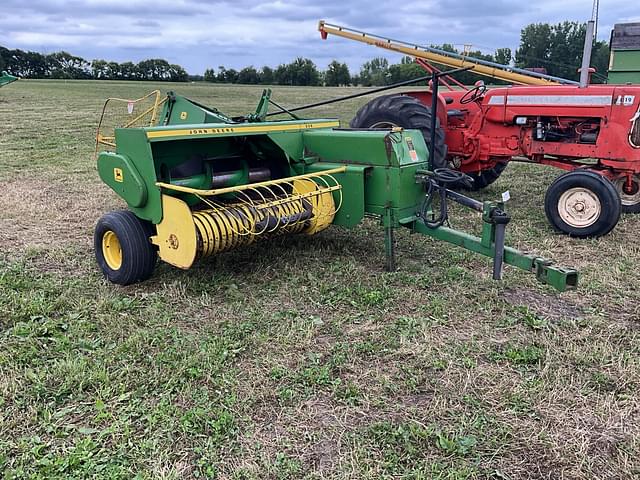 Image of John Deere 336 equipment image 1