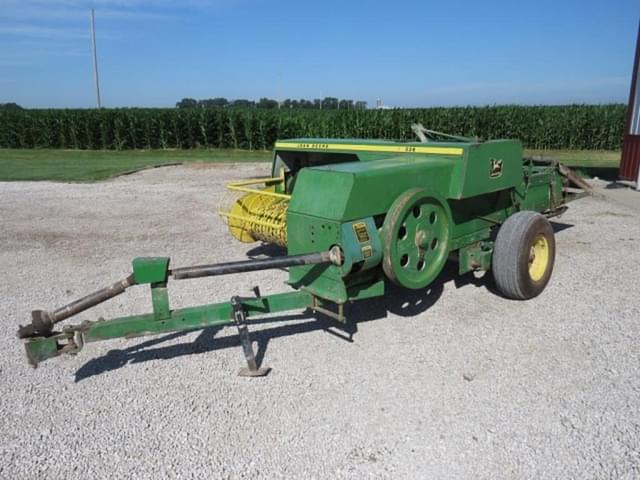 Image of John Deere 336 equipment image 1