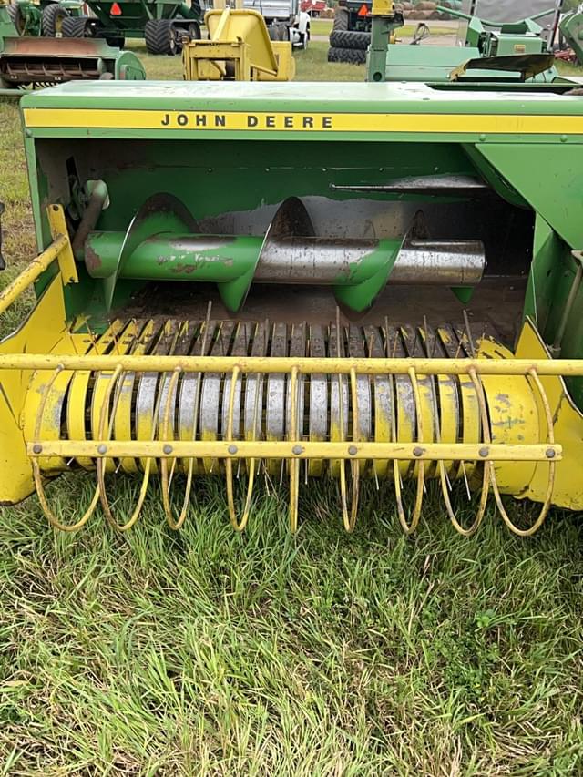 Image of John Deere 336 equipment image 2