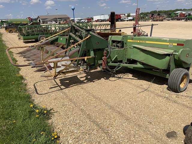 Image of John Deere 336 equipment image 2