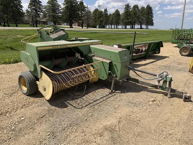 Image of John Deere 336 equipment image 1