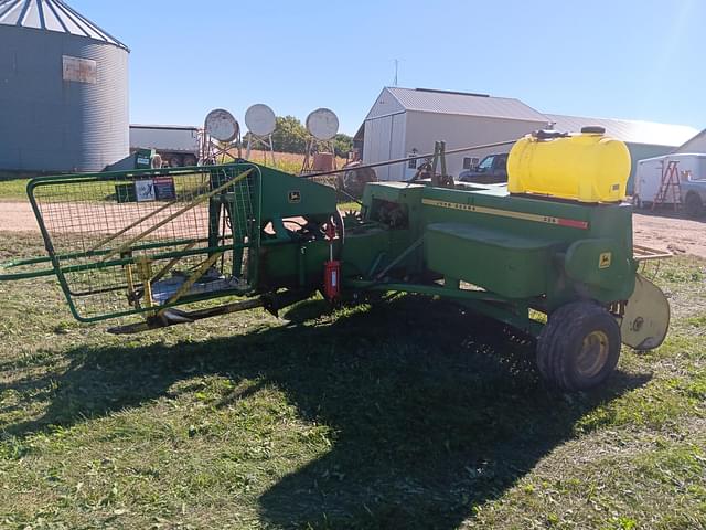 Image of John Deere 336 equipment image 3