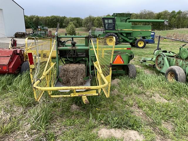 Image of John Deere 336 equipment image 4