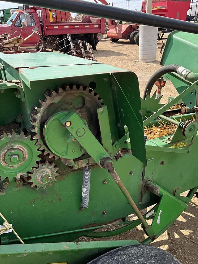 Image of John Deere 336 equipment image 2