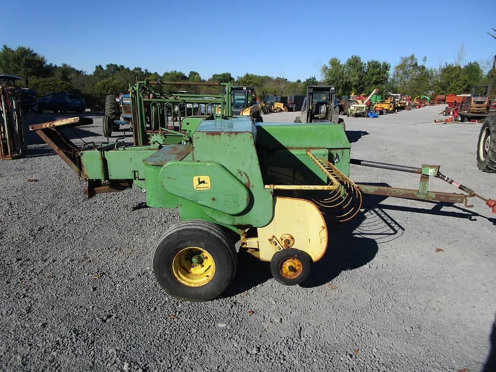 Image of John Deere 336 Primary image