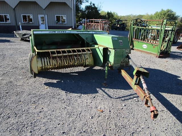 Image of John Deere 336 equipment image 1