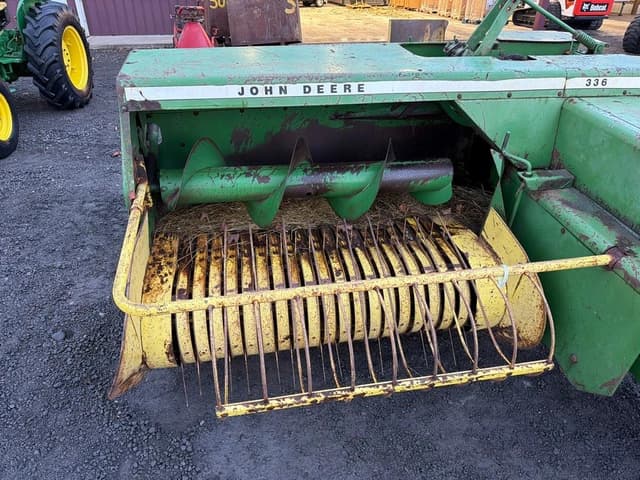 Image of John Deere 336 equipment image 3