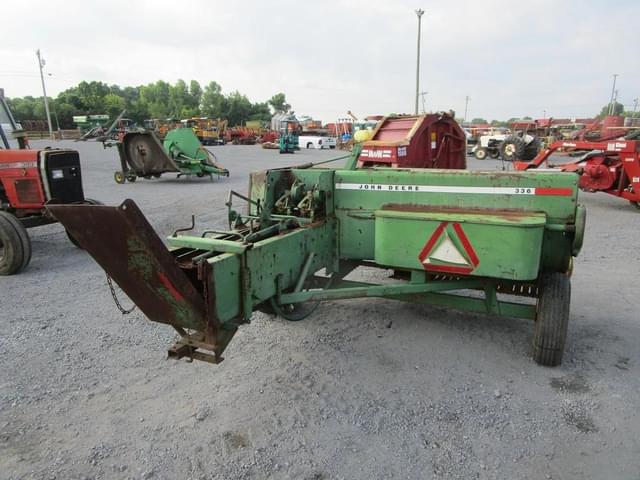 Image of John Deere 336 equipment image 3