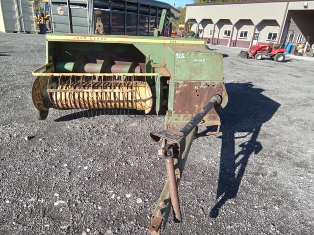 Image of John Deere 336 equipment image 1