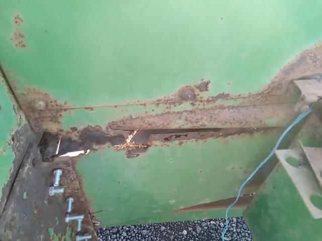 Image of John Deere 336 equipment image 3