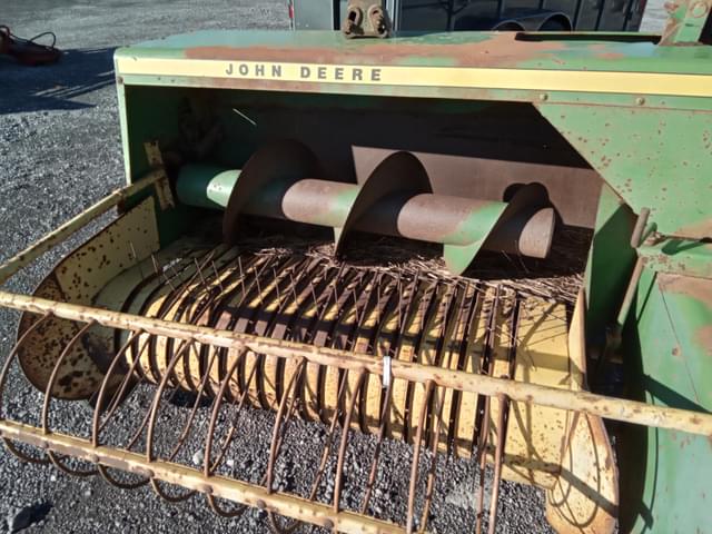 Image of John Deere 336 equipment image 2