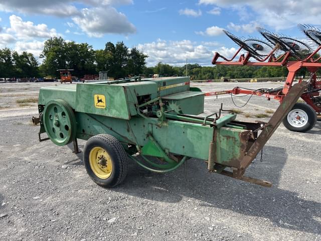 Image of John Deere 336 equipment image 3