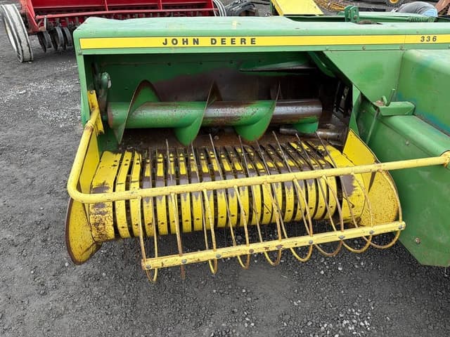 Image of John Deere 336 equipment image 3