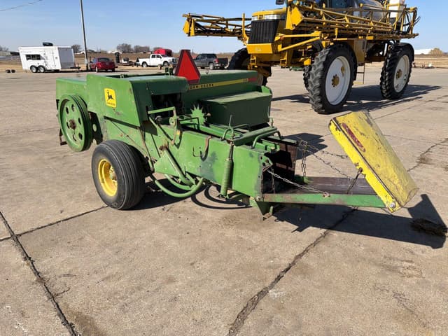 Image of John Deere 336 equipment image 3