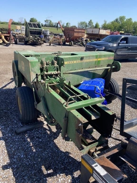 Image of John Deere 336 equipment image 2