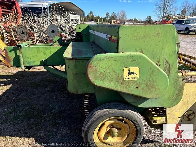 Image of John Deere 336 equipment image 1