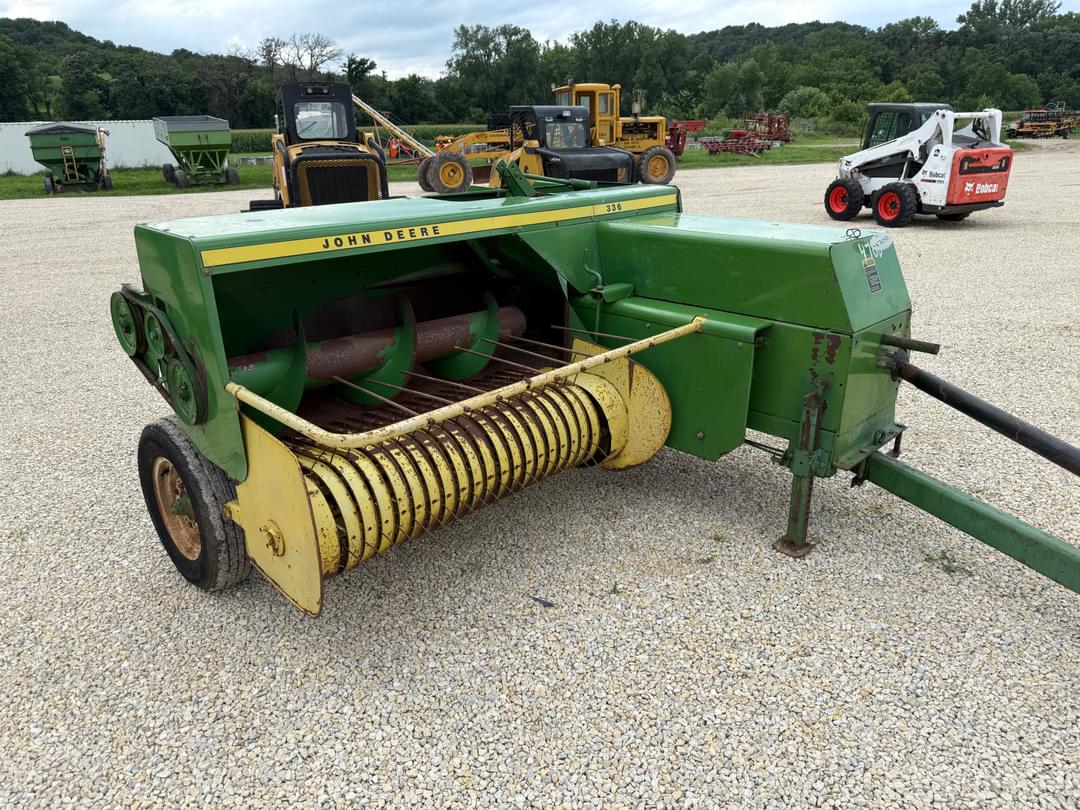 Image of John Deere 336 Primary image