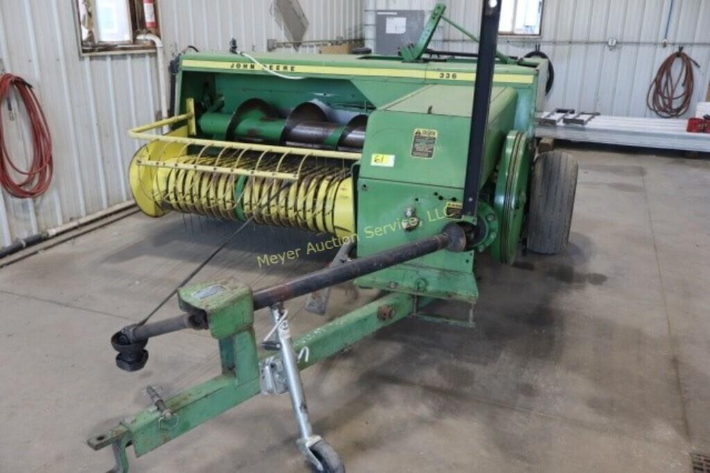Image of John Deere 336 Primary image