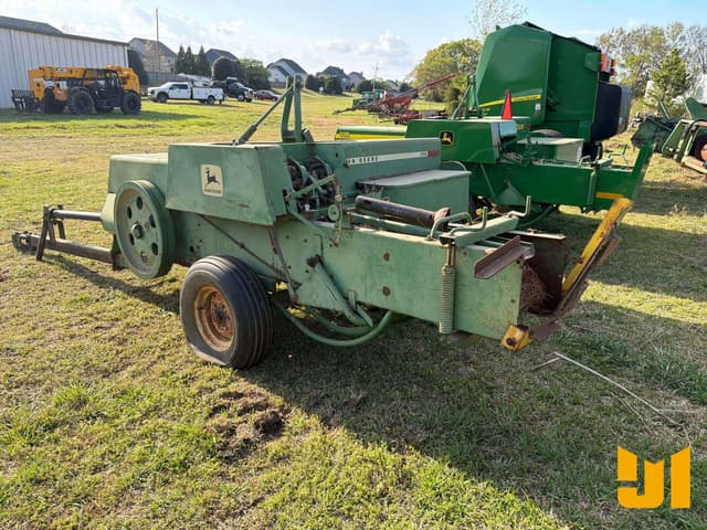 Image of John Deere 336 equipment image 3
