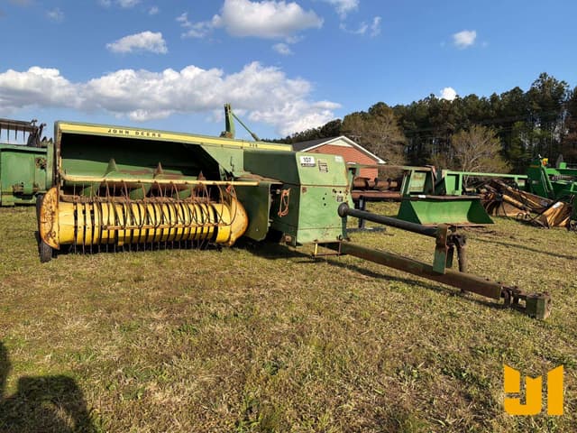 Image of John Deere 336 equipment image 1