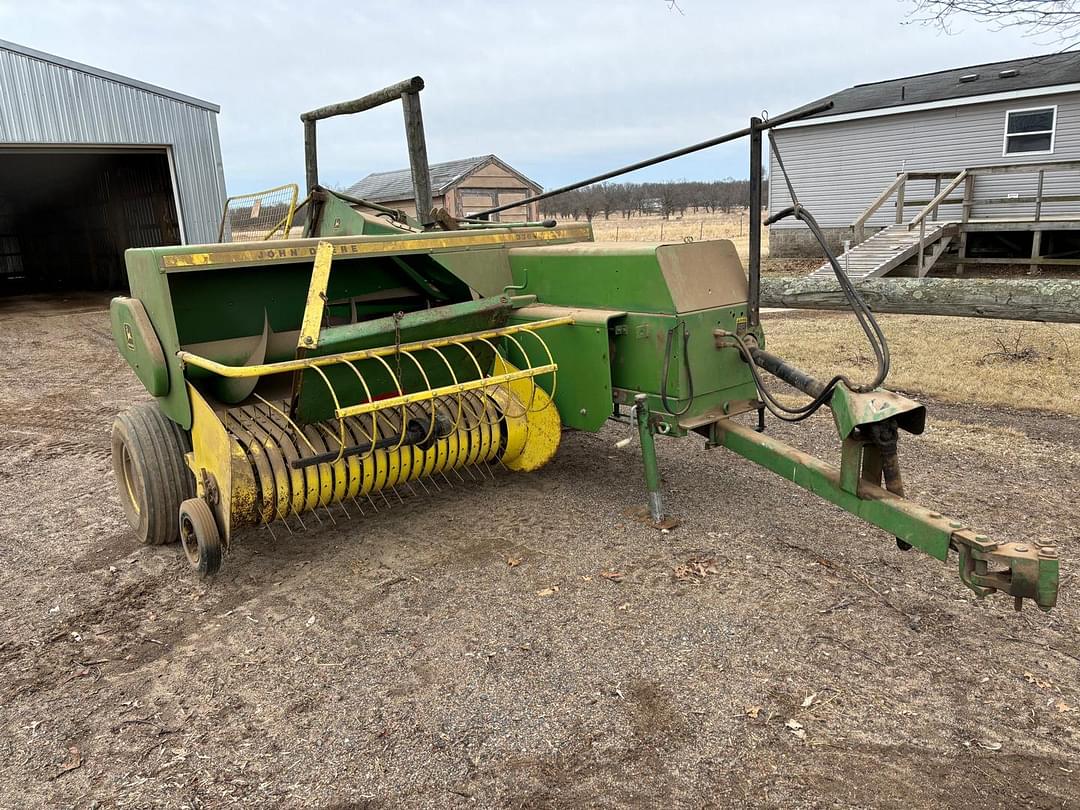Image of John Deere 336 Primary image