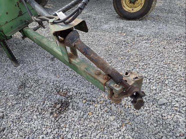 Image of John Deere 336 equipment image 2