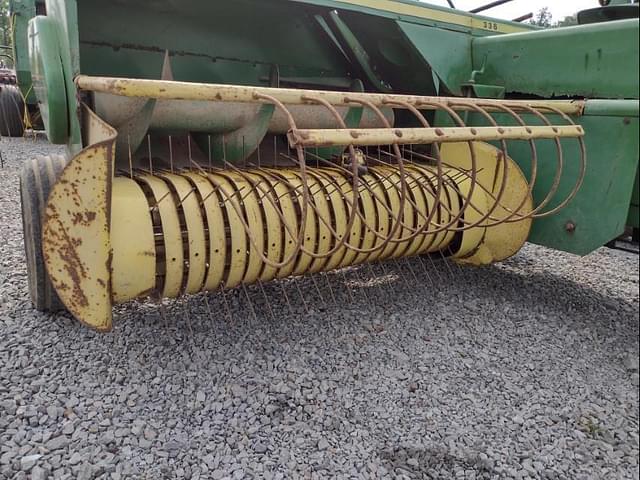 Image of John Deere 336 equipment image 3