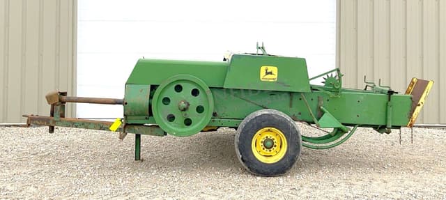 Image of John Deere 336 equipment image 3