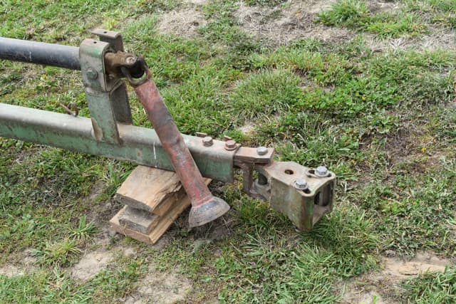 Image of John Deere 336 equipment image 3