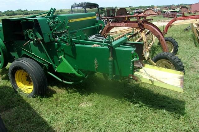 Image of John Deere 336 equipment image 3
