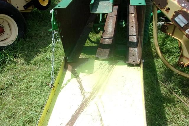 Image of John Deere 336 equipment image 4