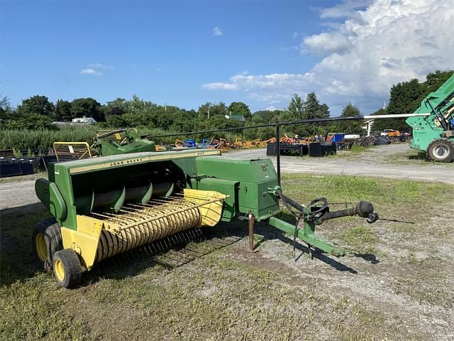 Image of John Deere 337 equipment image 1