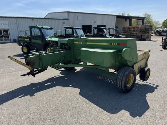 Image of John Deere 337 equipment image 2