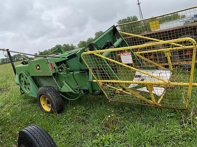 Image of John Deere 337 equipment image 4