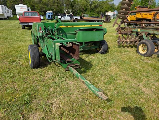 Image of John Deere 337 equipment image 3