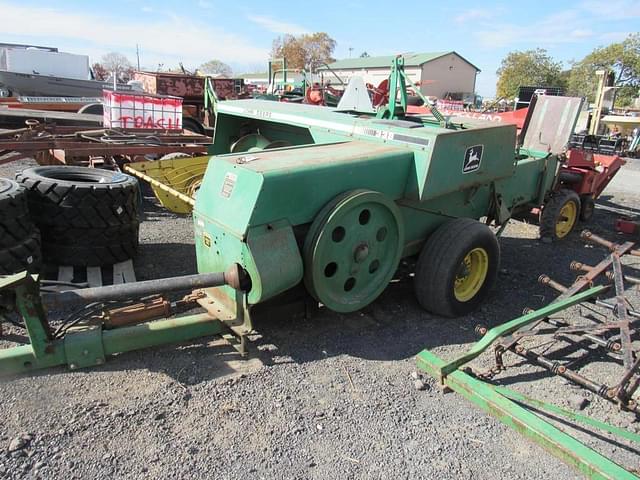 Image of John Deere 338 equipment image 2