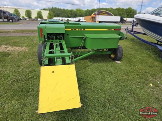 Image of John Deere 338 equipment image 3